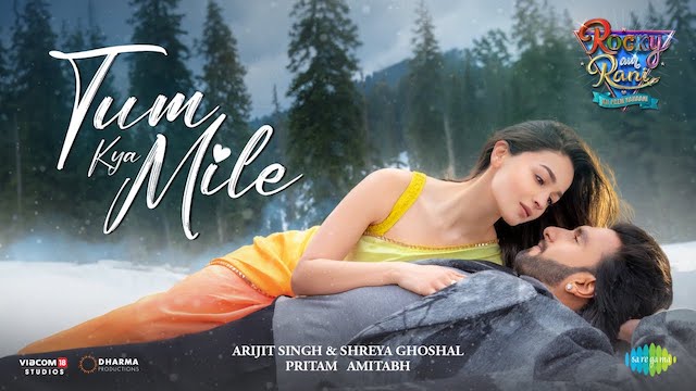 Arijit Singh and Shreya Ghoshal's Soulful Duet "Tum Kya Mile"